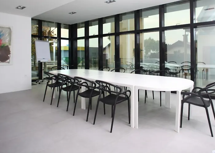 Hotel Cubis